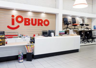 banque d'accueil d'un magasin papéterie et bureautique ioburo